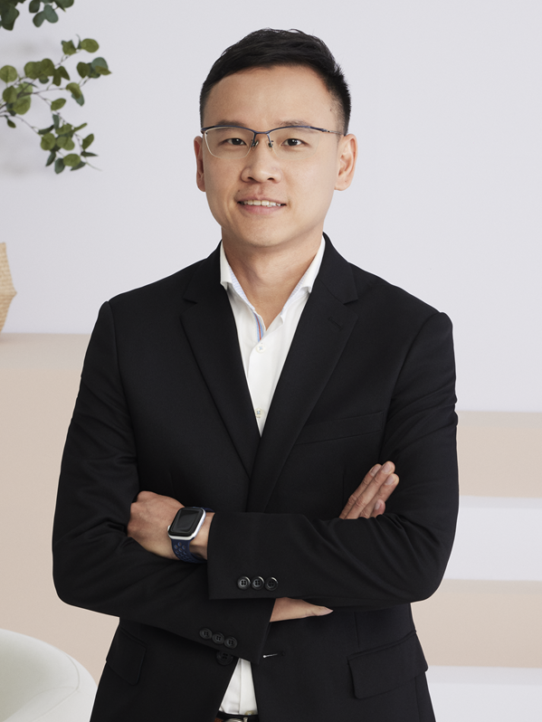 Chung Yuan Chou 