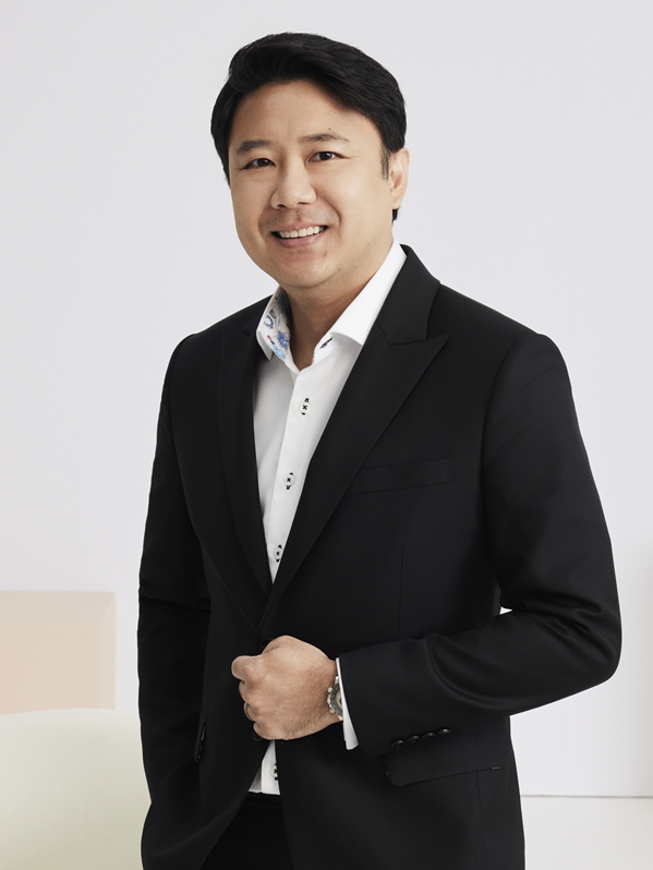 Desmond Tay